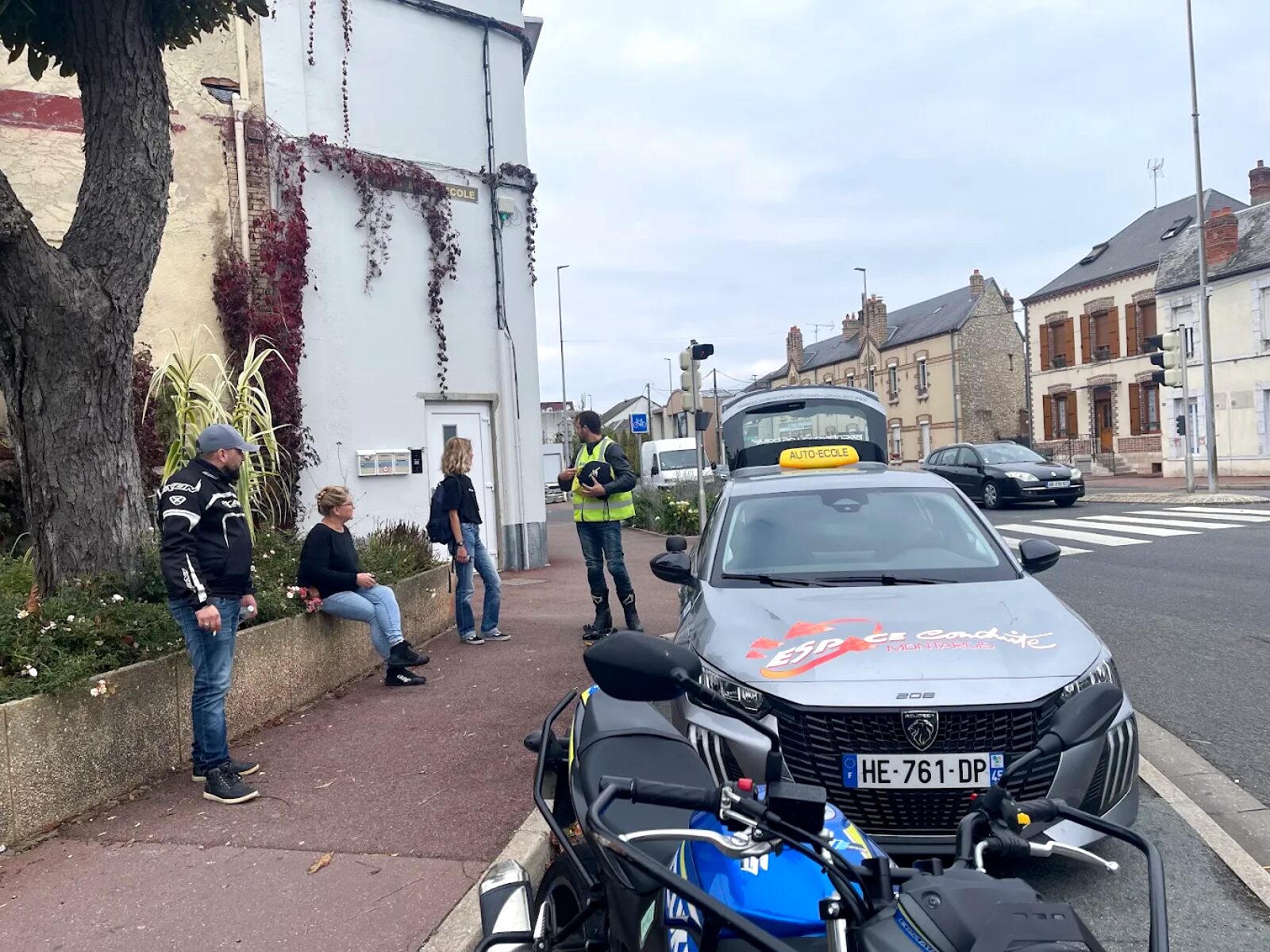 Leçon de conduite moto en ville à Montargis